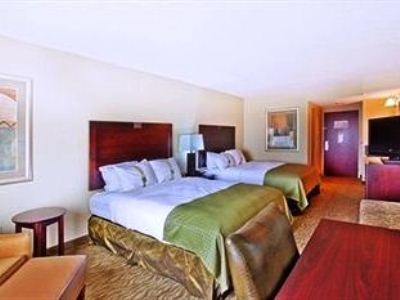 Wyndham Garden Hotel 3*