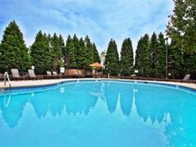 Wyndham Garden Hotel 3*